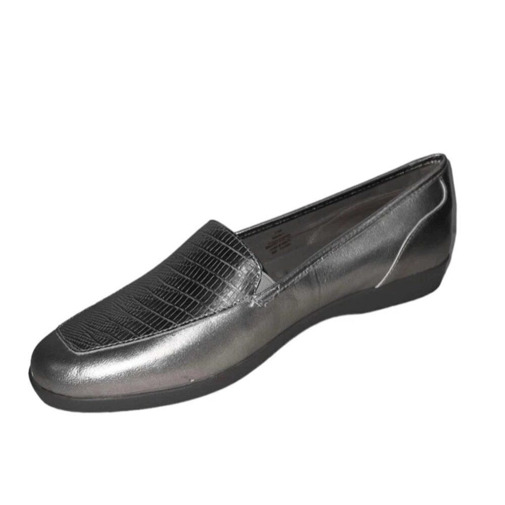 Easy Spirit Devitt Women's Leather Flats